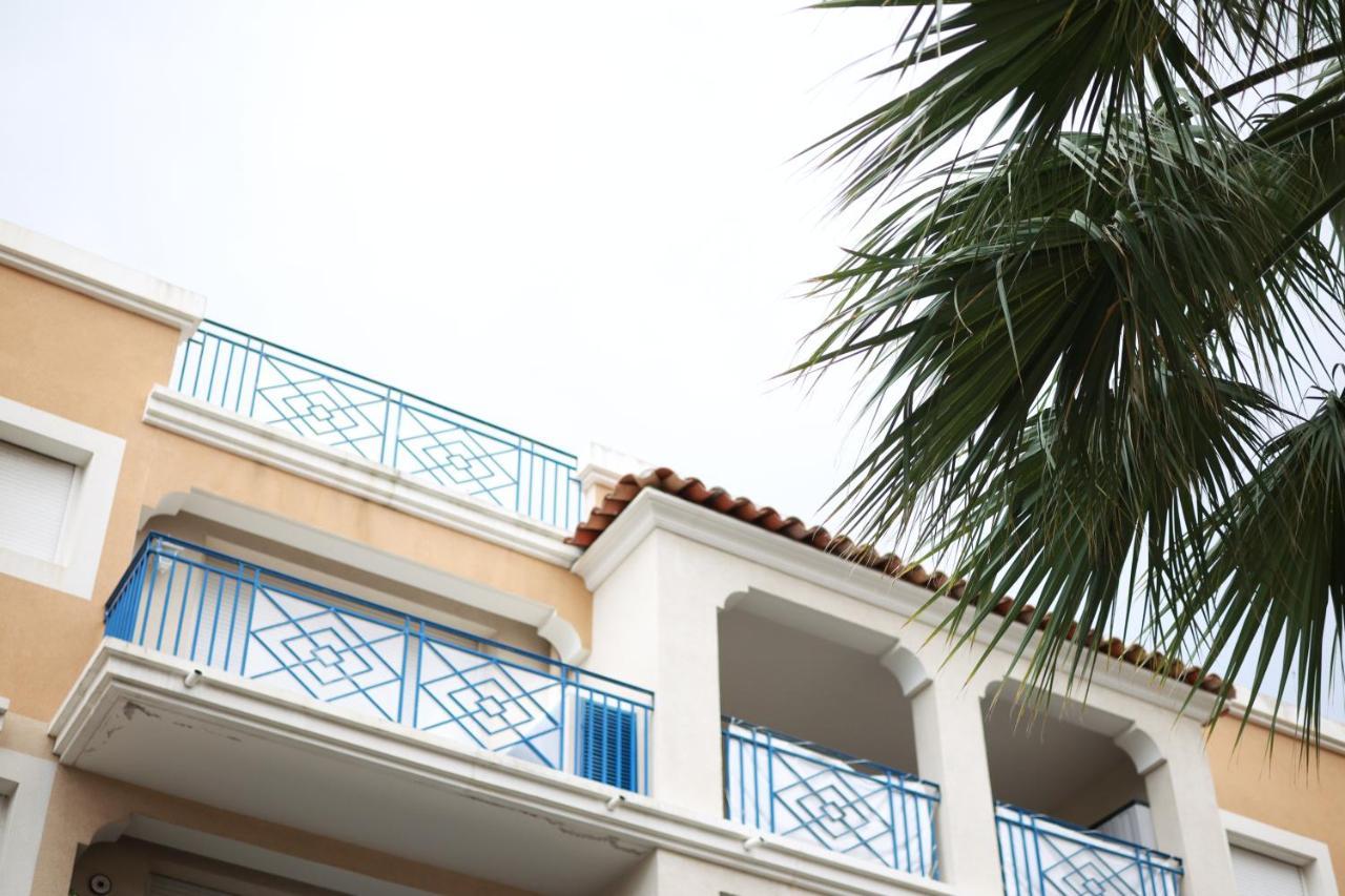 Casa Del Mar - Beautiful Two Bedroom Penthouse Apartment Sainte-Maxime Exterior foto