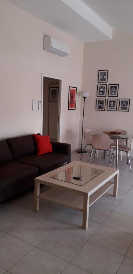 Casa Del Mar - Beautiful Two Bedroom Penthouse Apartment Sainte-Maxime Exterior foto